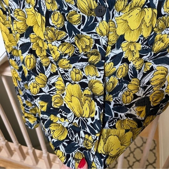 Code X Mode Floral Button Down Blouse M NWOT - Picture 5 of 10